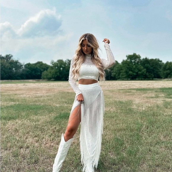 Punchy blonde 2 Piece set - Picture 2 of 3